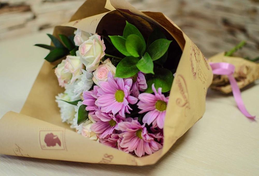 Букет цветов из: Розы и Хризантемы в Заволенье