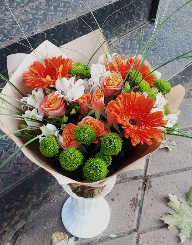 Букет цветов из: Герберы, Хризантемы, Альстромерии и Розы в Заволенье