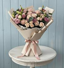 Букет цветов из:  Розы и Лизиантусы #REPLACE_PRED# Заволенье