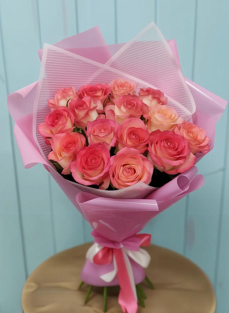 Букет 15 Розовых роз Равель в Заволенье