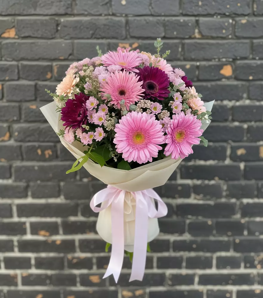 Букет цветов из: Герберы и Хризантемы в Заволенье