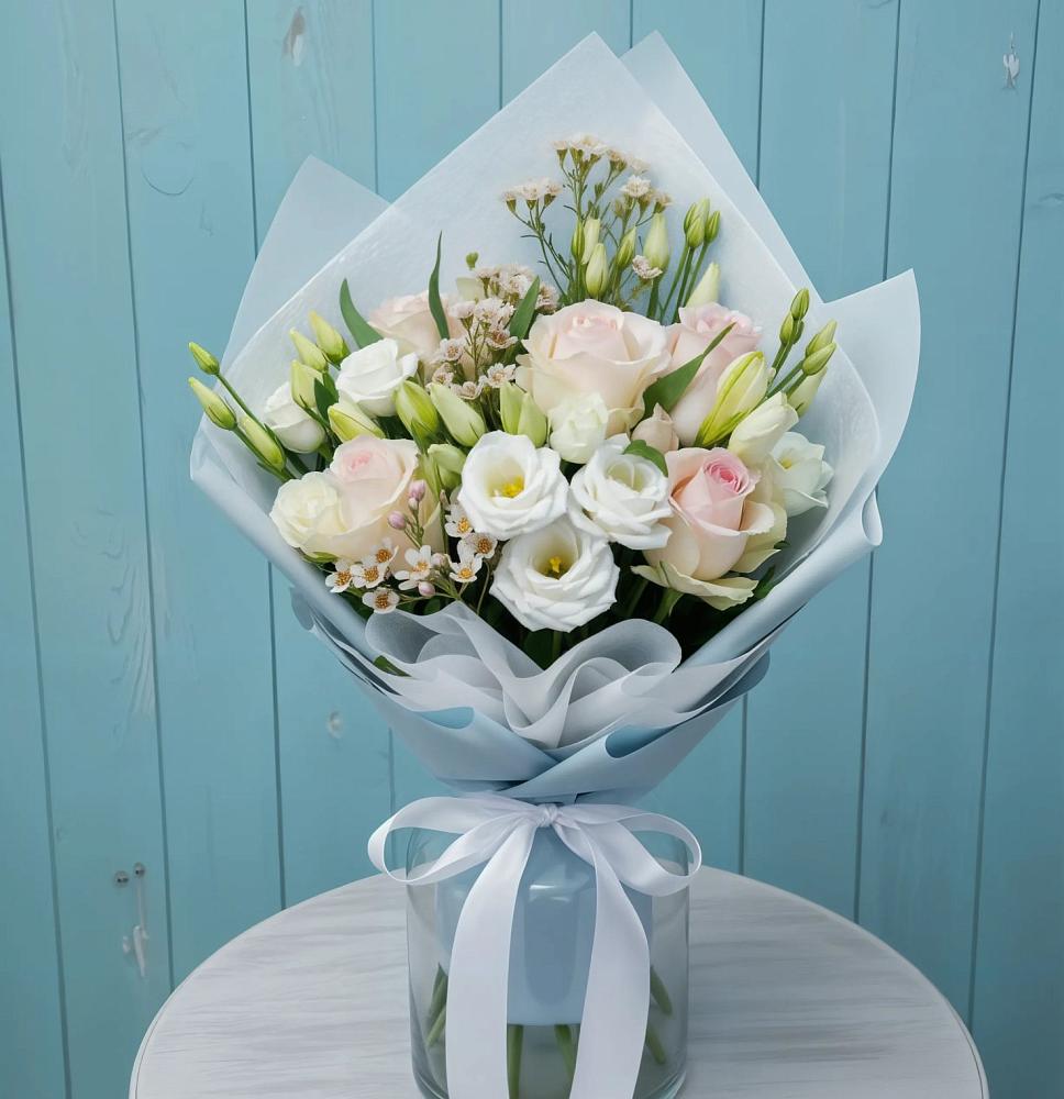 Букет цветов из: Розы и Лизиантусы в Заволенье