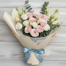 Букет цветов из:  Лизиантусы в Заволенье