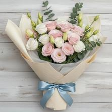 Букет цветов из:  Лизиантусы в Заволенье