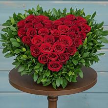 Цветочная композиция из Розы в виде сердца в Заволенье