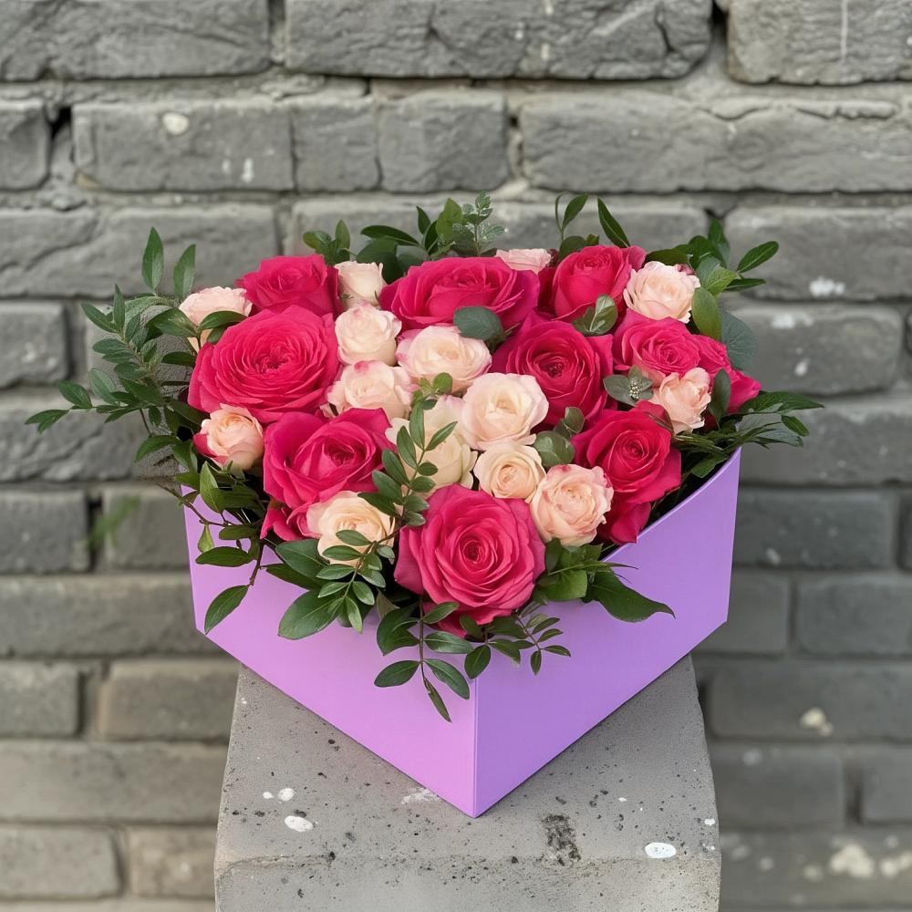Цветочная композиция из Розы в коробке в Заволенье