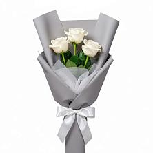 Букет 3 белые розы в Заволенье