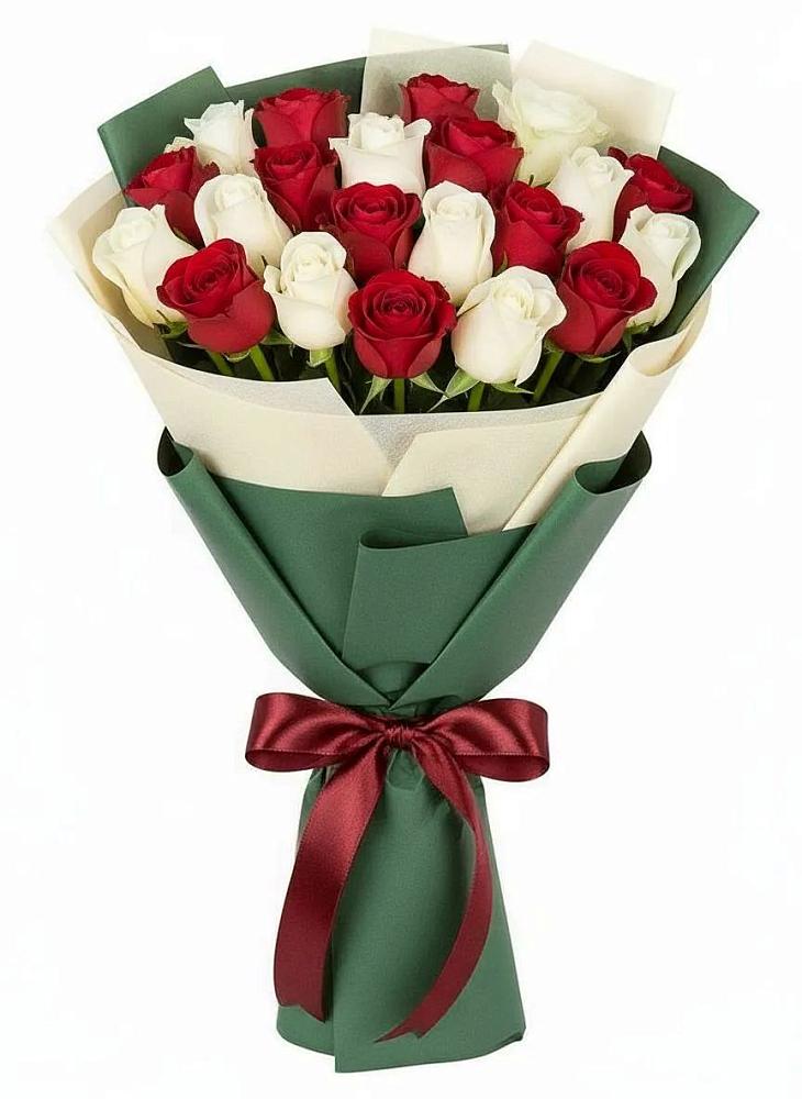 Букет Микс из красных и белых роз в Заволенье