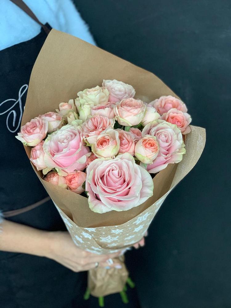 Букет цветов из: Хризантемы и Розы в Заволенье