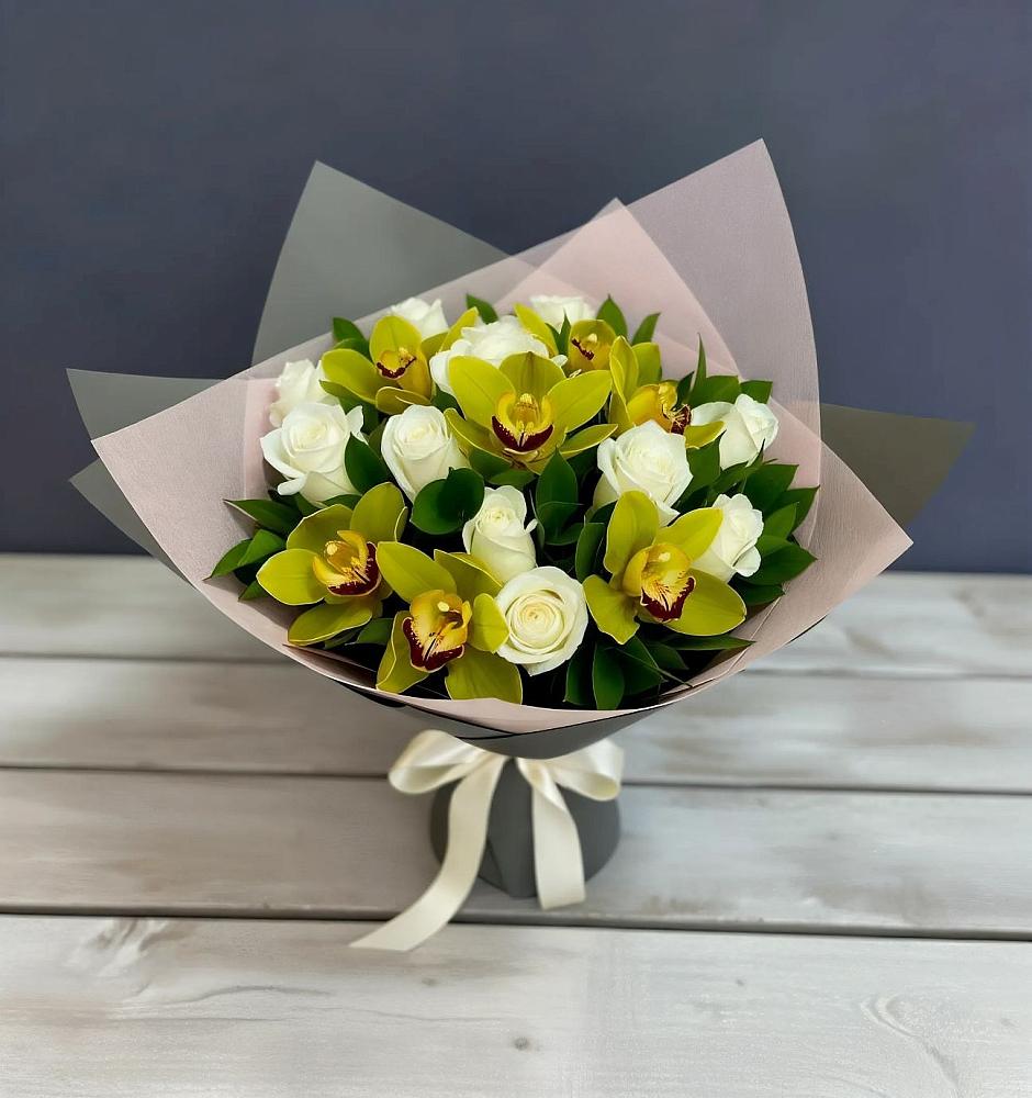 Букет цветов из: Орхидеи и Розы в Заволенье