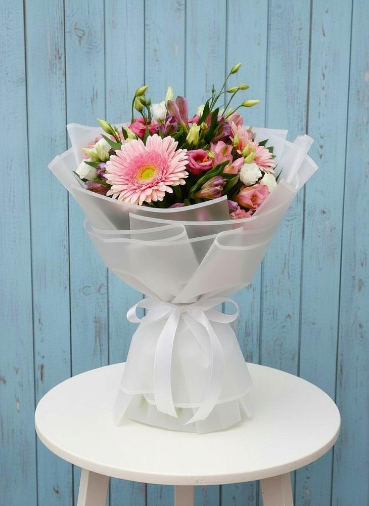 Букет цветов из: Герберы, Альстромерии и Лизиантусы в Заволенье