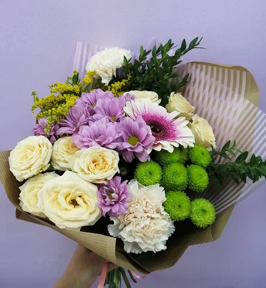 Букет цветов из: Хризантемы, Розы, Гвоздики и Герберы в Заволенье