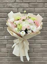 Букет цветов из:  Гвоздики, Розы, Лизиантусы и Хризантемы в Заволенье
