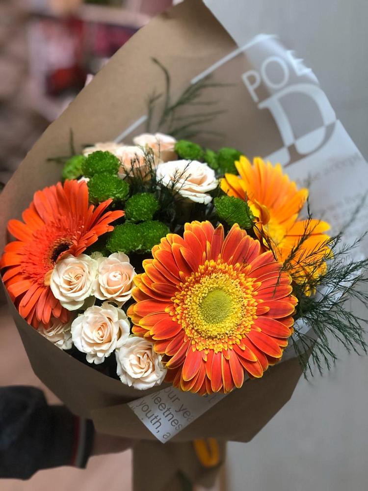 Букет цветов из: Герберы, Хризантемы и Розы в Заволенье